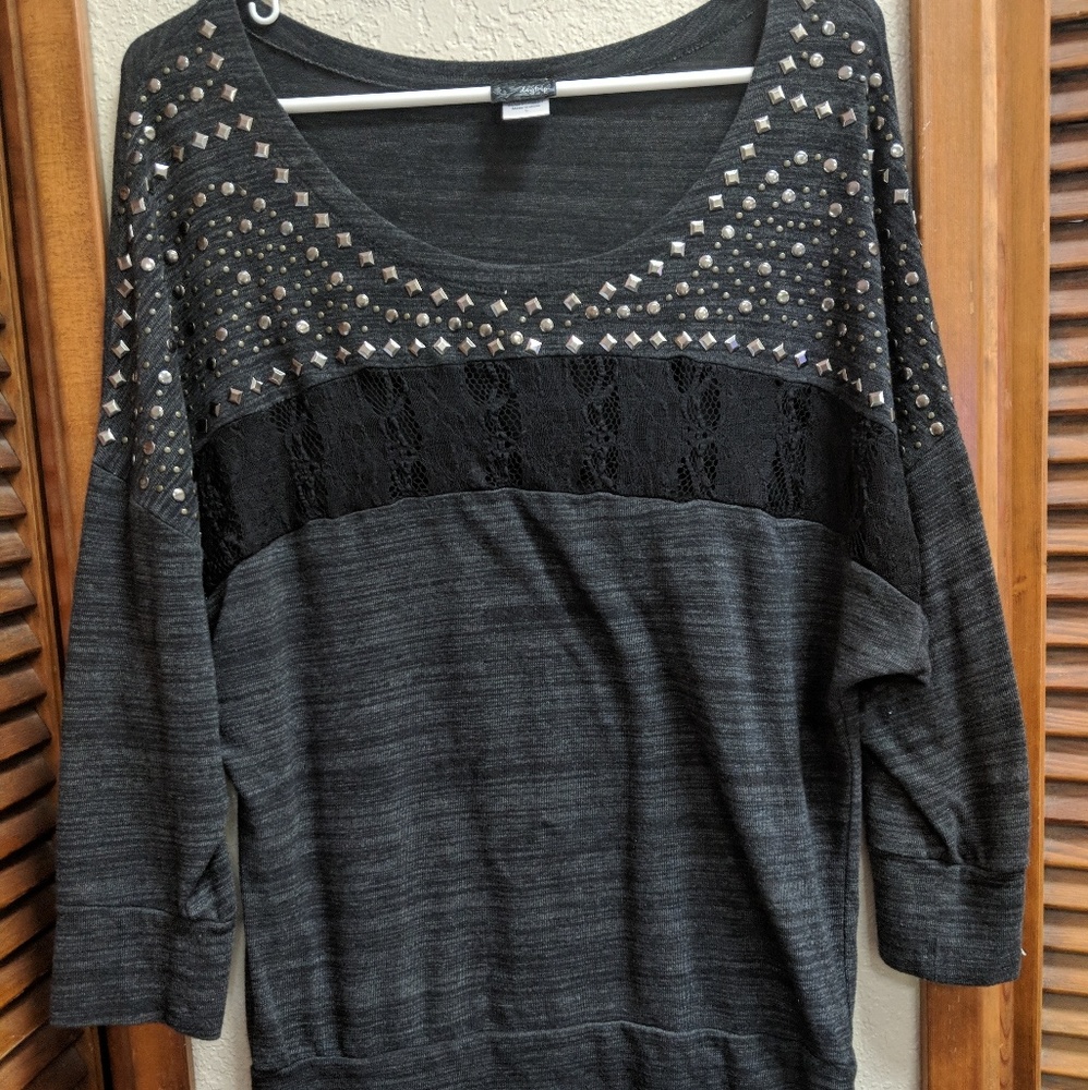 Daytrip embellished top